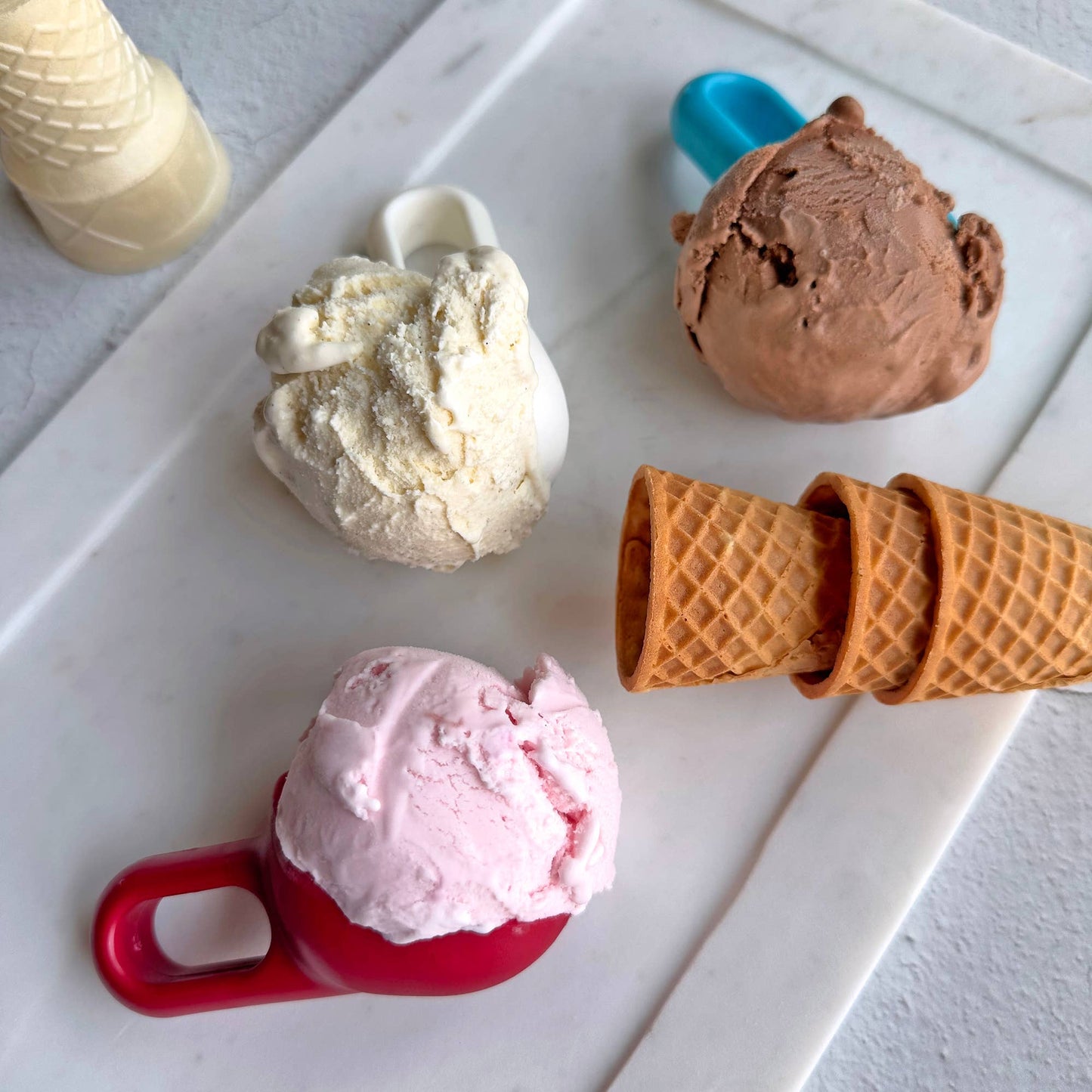R&M International - Ice Cream Scoop Bucket /27