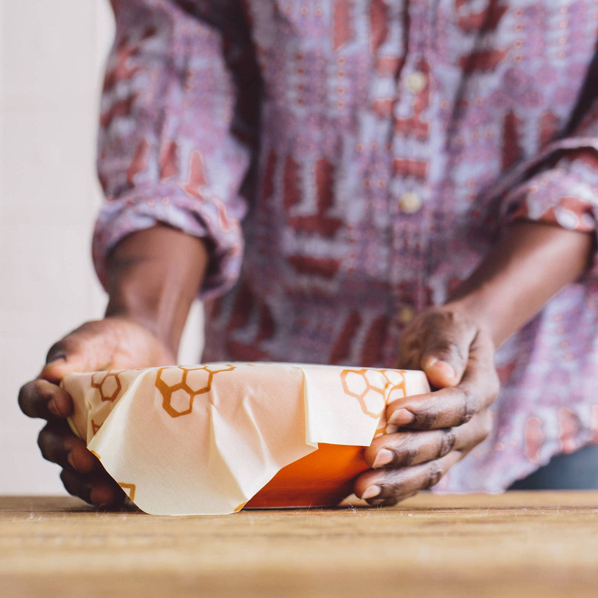 Bee's Wrap - Bees Wrap Large Reusable Beeswax Wrap - Honeycomb Print
