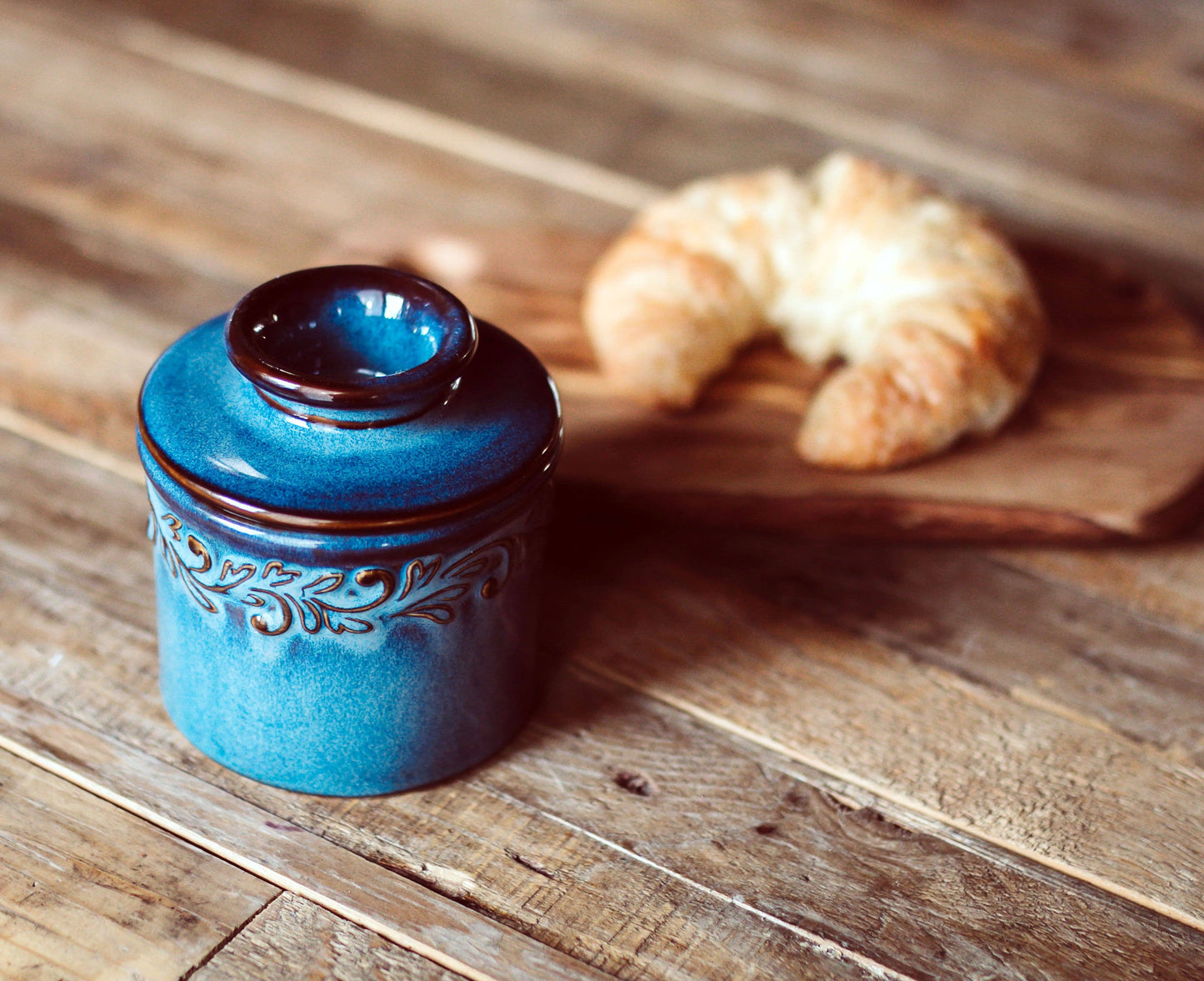 The Original Butter Bell® Crock - Antique Denim Blue