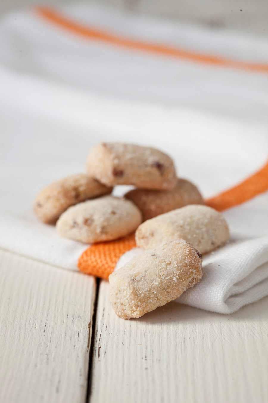 Olde Colony Bakery - Pecan Peachies