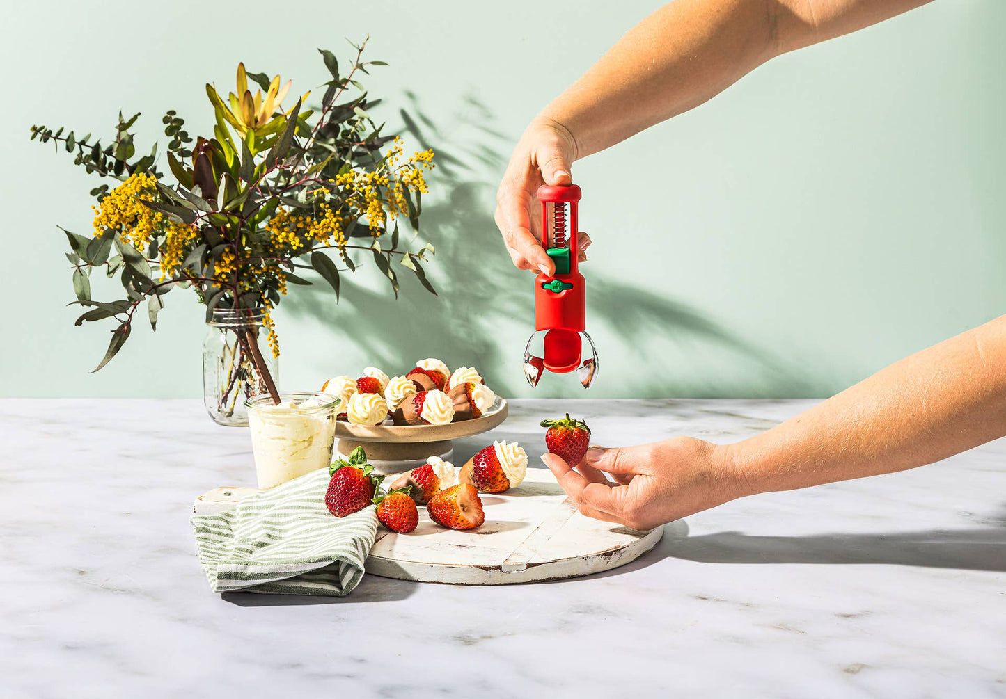 Hullapit - Berry Huller & Pitter