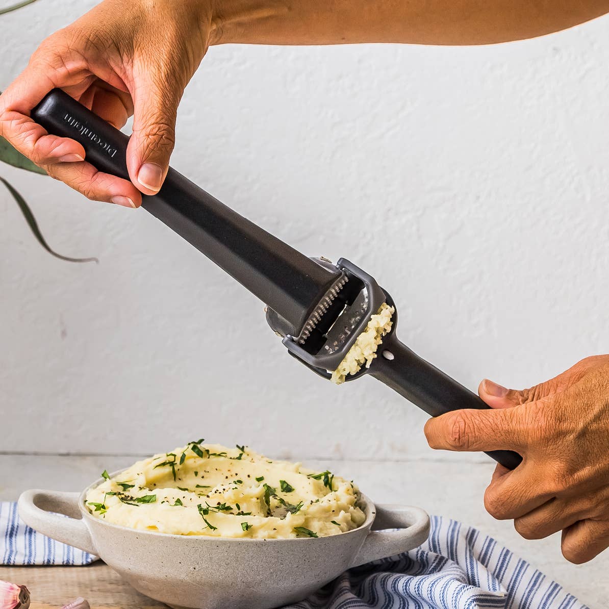 Garject Lite - Garlic Press, Scrape, & Eject