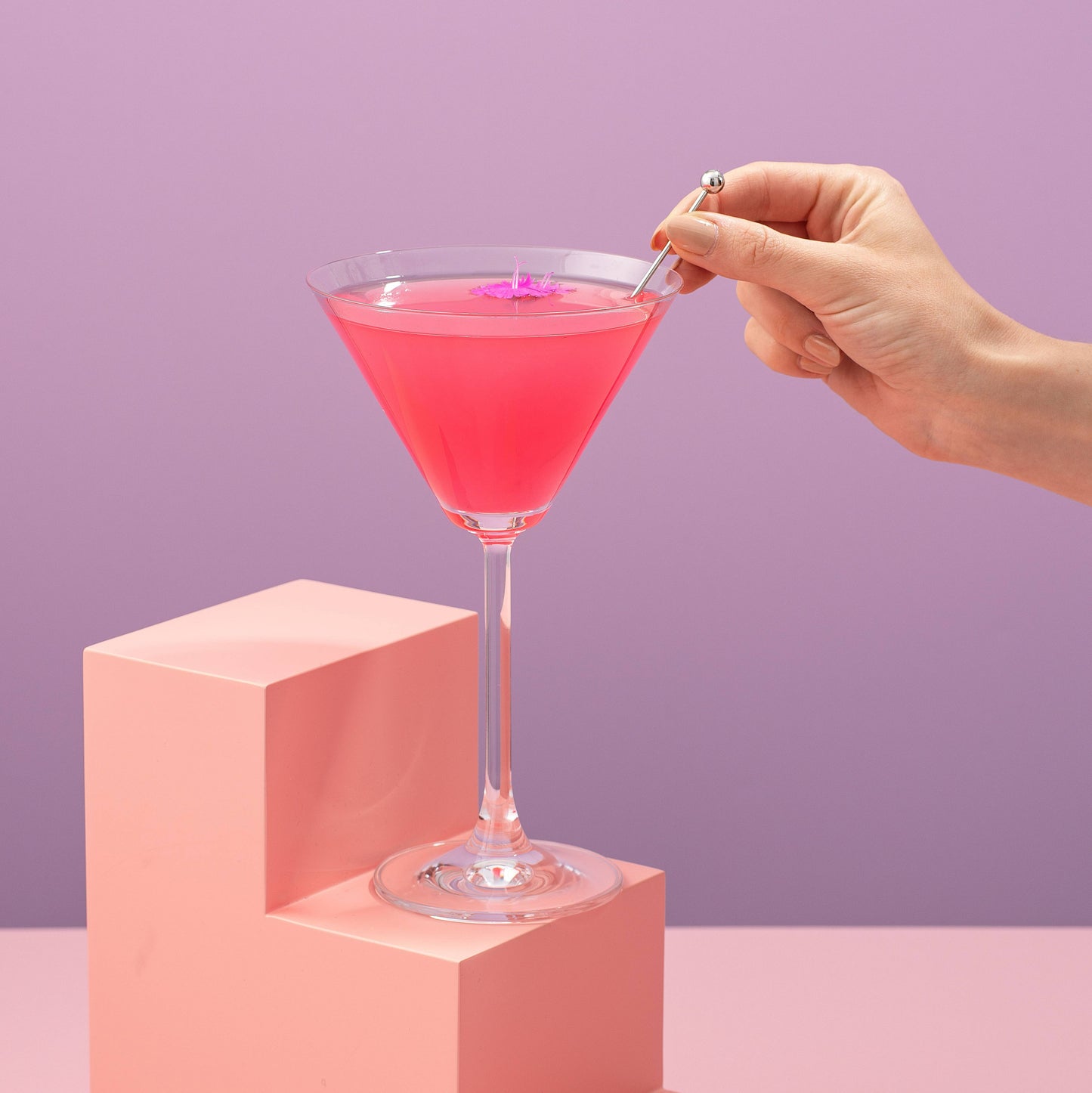 JoyJolt - Olivia Stemmed Crystal Martini Glasses-Set of 2