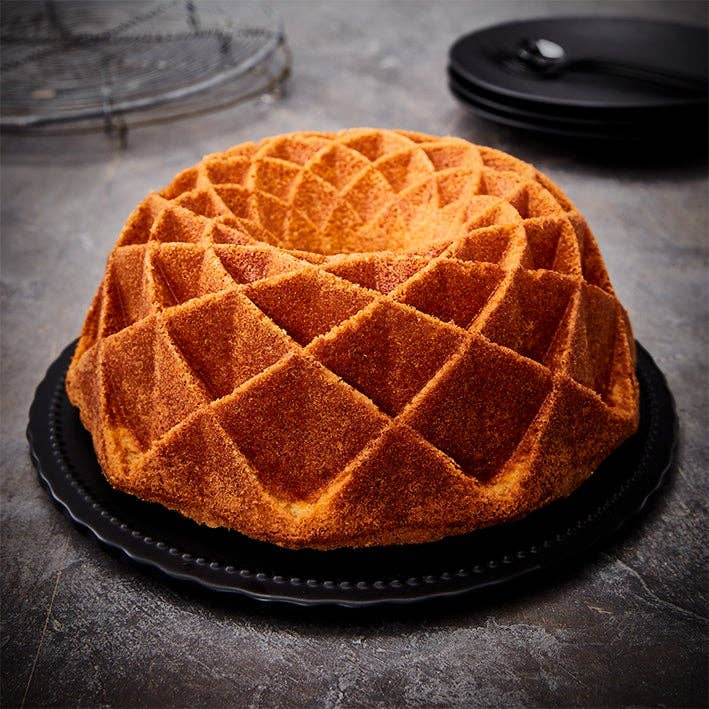 Port-Style Enterprises Inc. - Birkmann Contoura Cake Pan Geo