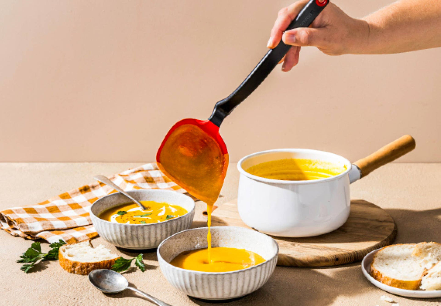 Dreamfarm - Fladle® - Fold Flat Silicone Ladle