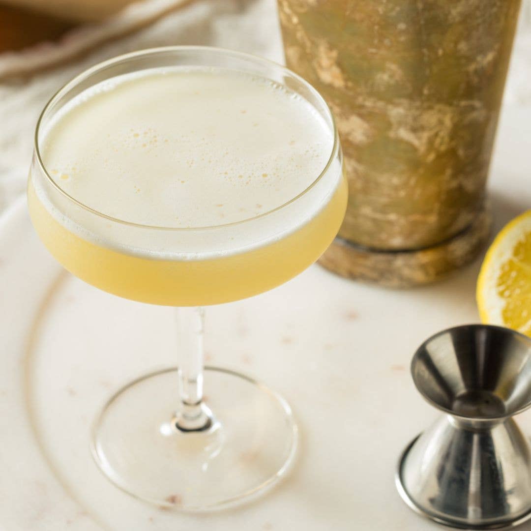 Wood Stove Kitchen - Bee's Knees Cocktail and Mocktail Mixer, 16 fl oz