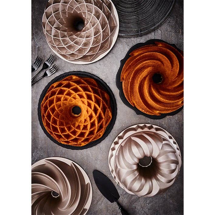 Port-Style Enterprises Inc. - Birkmann Contoura Cake Pan Geo
